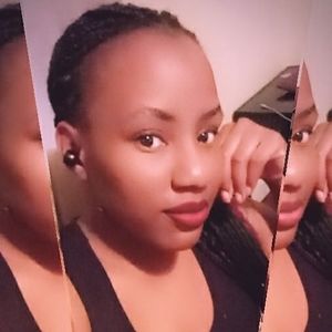 Meet your Posher, Ebony